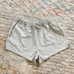 Outdoor Voices Sunday 3” Short in Dove (size medium)